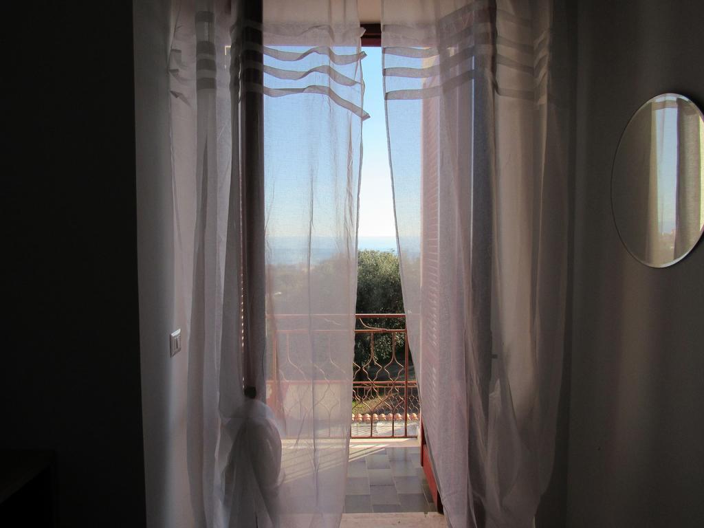 Hotel Santa Rosalia Marina di Camerota Habitación foto