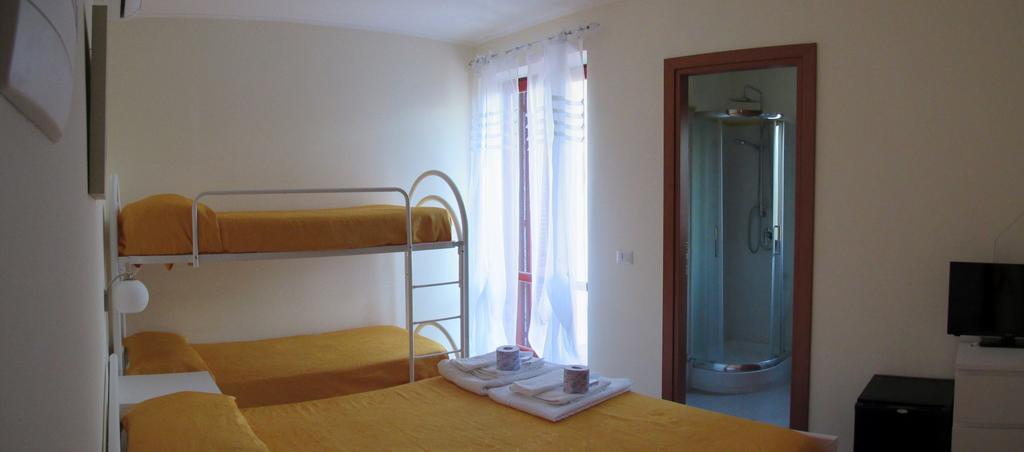 Hotel Santa Rosalia Marina di Camerota Habitación foto